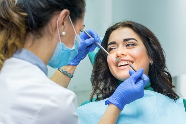 Tooth-Coloured Fillings