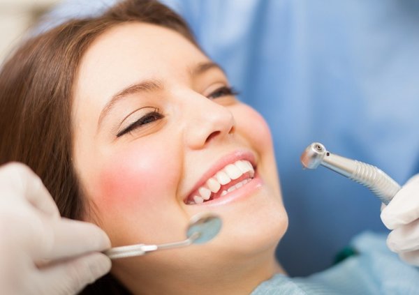 Tooth-Coloured Fillings in St Albans at Happy Family Dental, St Albans